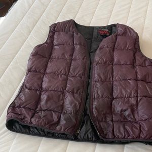 Western Mountaineering women’s purple down vest S